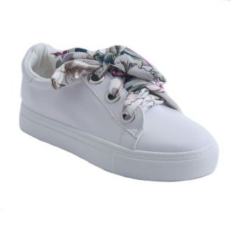 Women’s sneakers with satin ribbon
