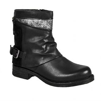 Women ankle boots with two-colors details