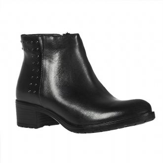 Women leather ankle boots with low-key studs