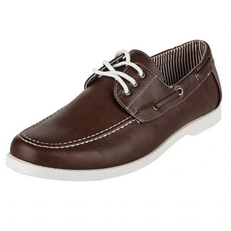 Men’s boat loafers with laces