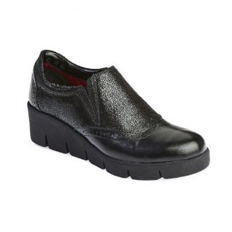 Women’s leather made-in-Italy Oxford-type loafers