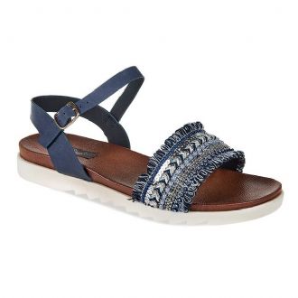 Women’s sandals in ethnic design